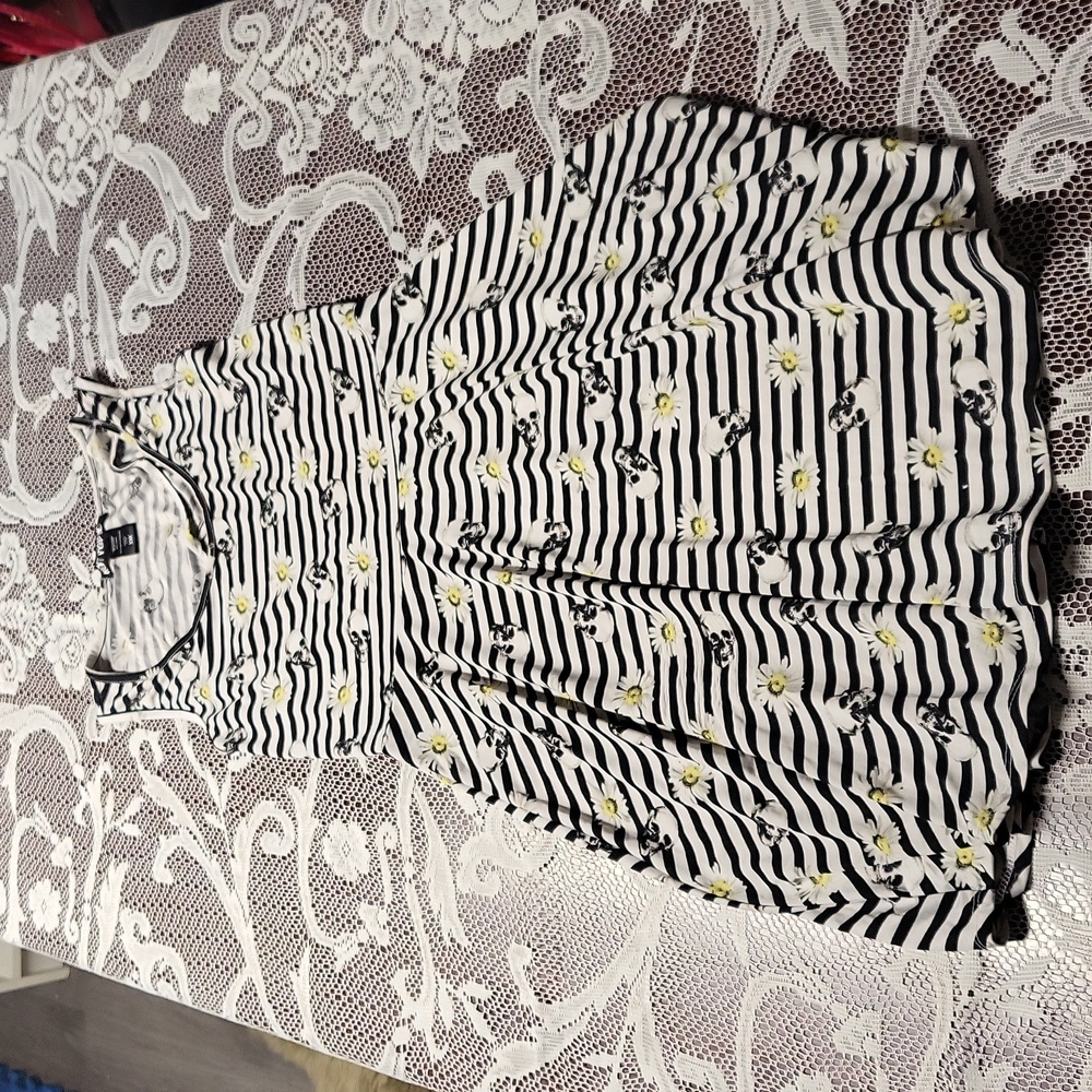 Hot topic dress sm
